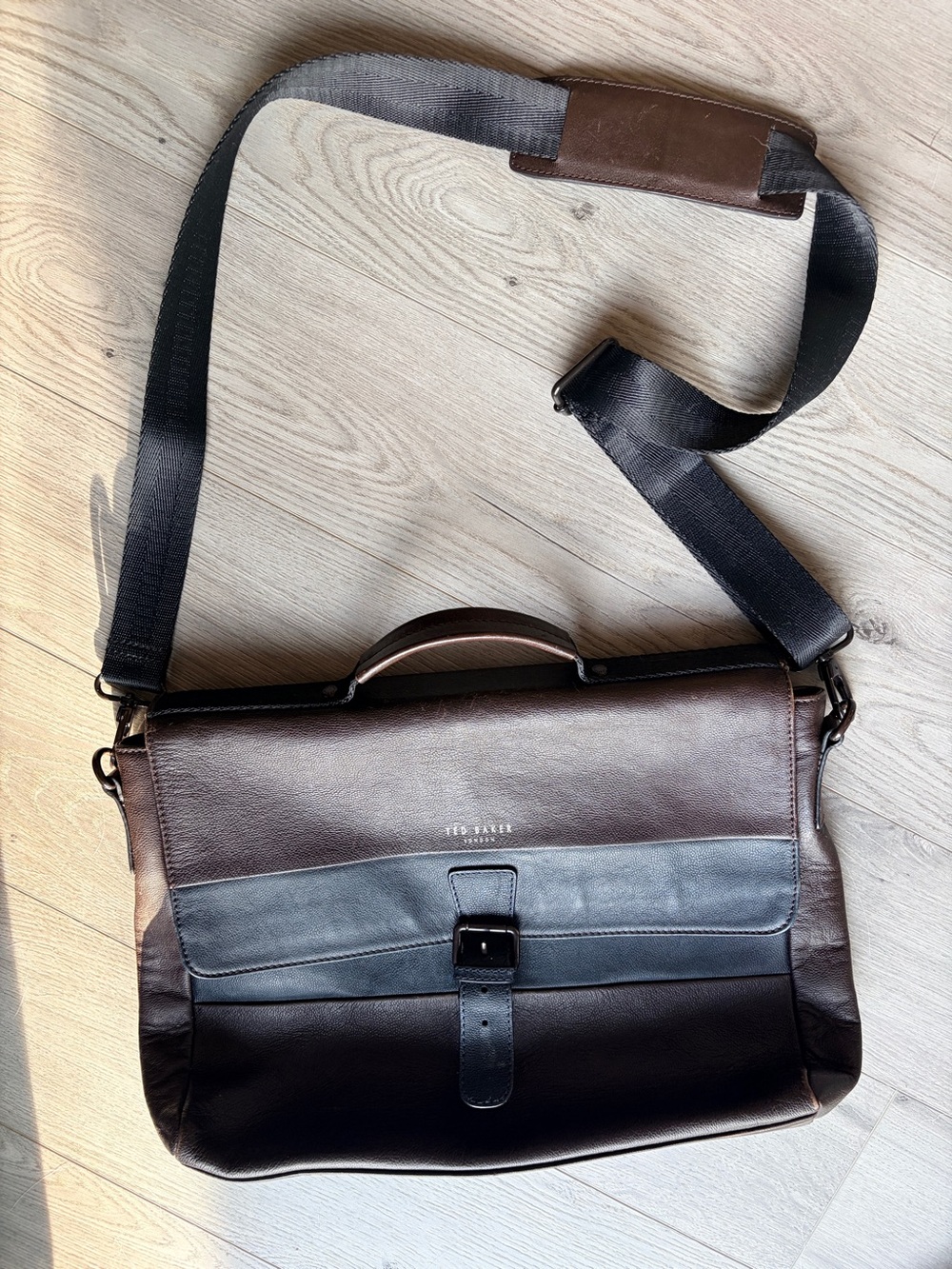 Ted Baker London Leather Laptop/Briefcase/Messenger Bag.